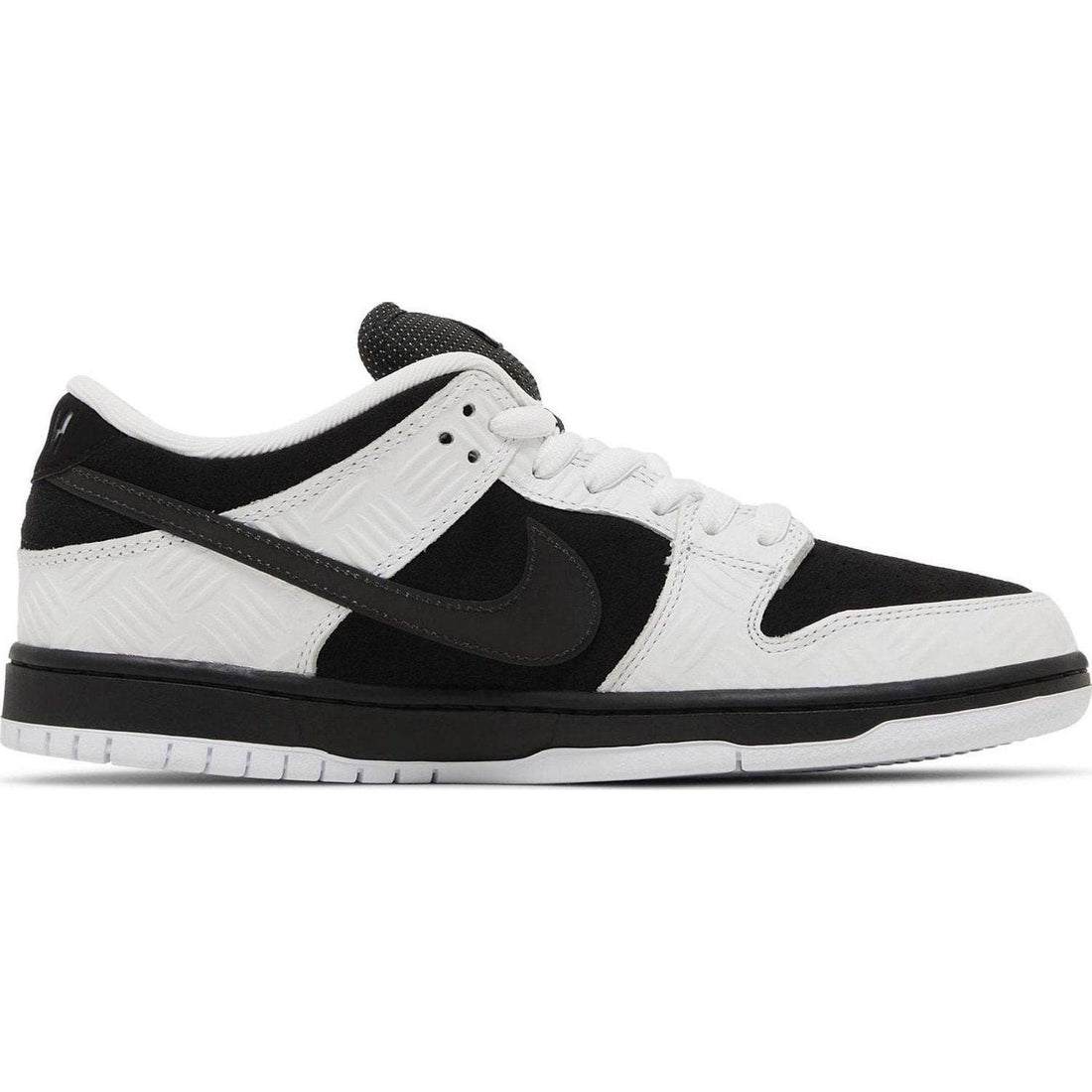 Nike SB Dunk Low TIGHTBOOTH Nike